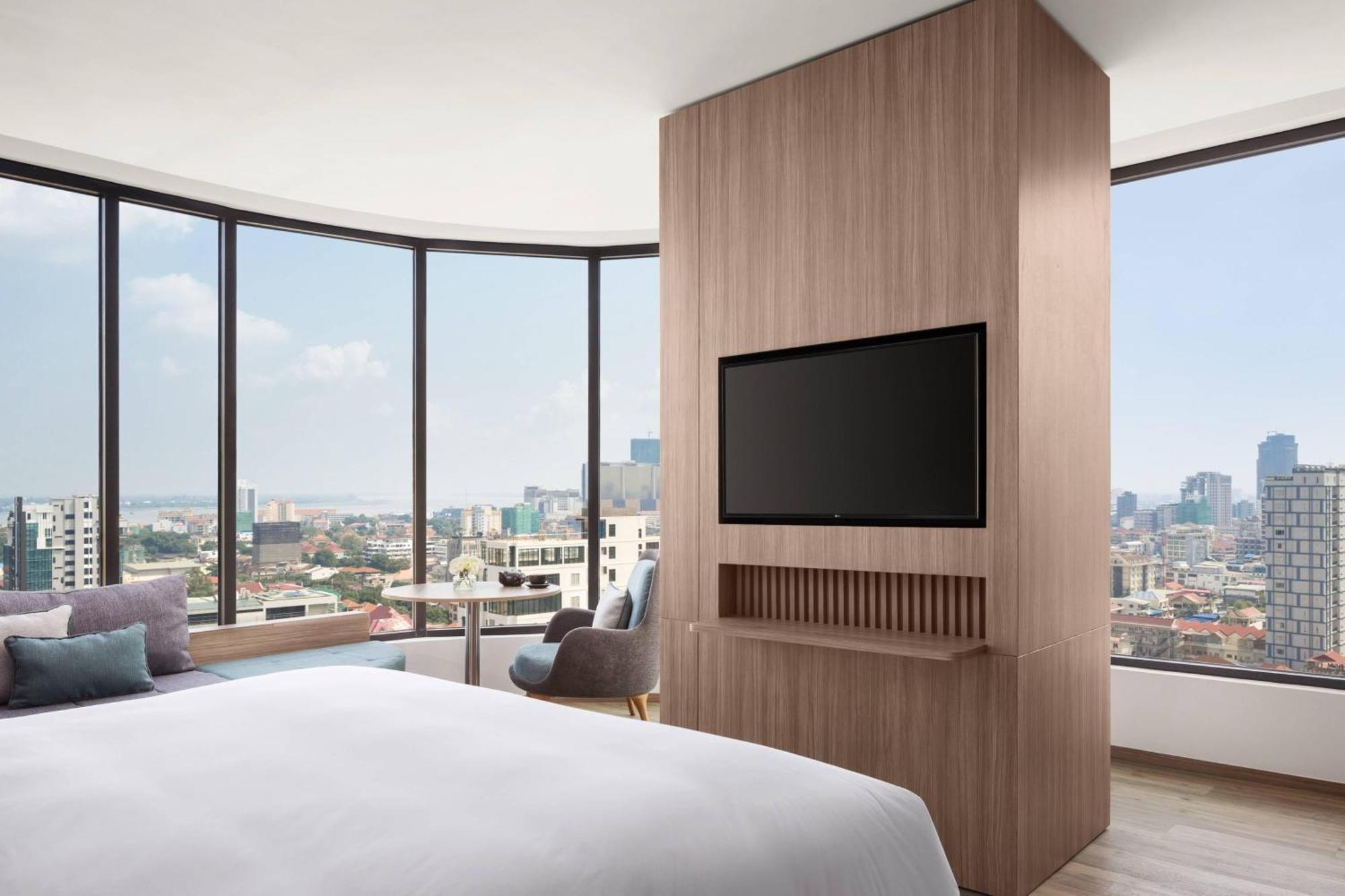 Hotel Courtyard By Marriott Phnom Penh Esterno foto